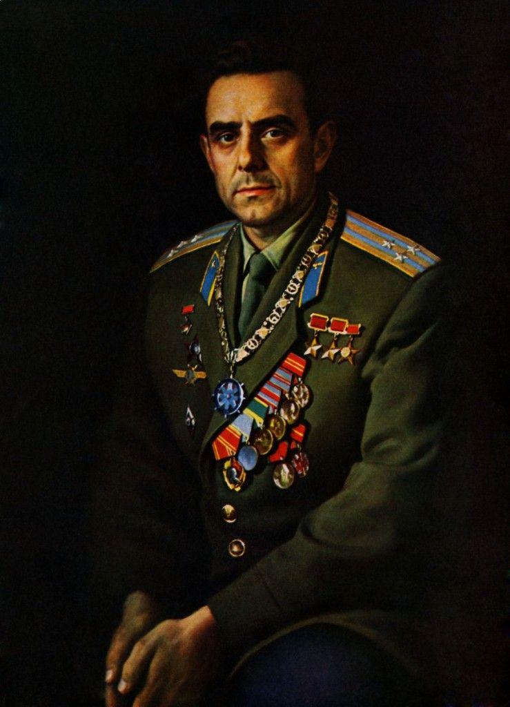 коморов00002