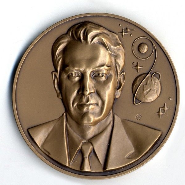 Памятная медаль , посвященная академику М.В. Келдышу (1911-1978). Томпак. ООО «ОМВ Луч» ( Москва), Санкт-Петербургский Монетный двор, 2011 г. Из собрания ГМИК имени К.Э. Циолковского