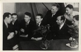 В.Н. Челомей среди сотрудников завода № 51