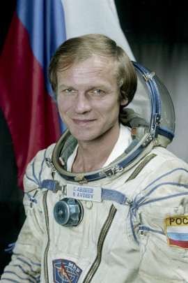 Авдеев (на обложку статьи)