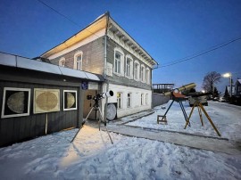 На обложку статьи о Лунной неделе