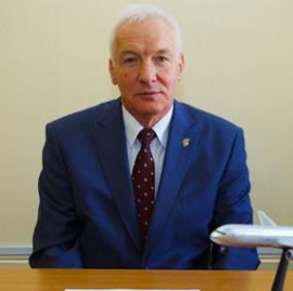 Комов
