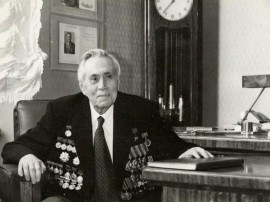 В.П. Бармин (на обложку)