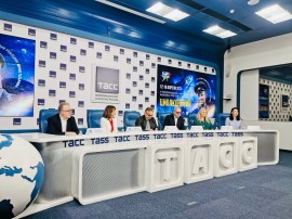 Фото на обложку пресс-конференции